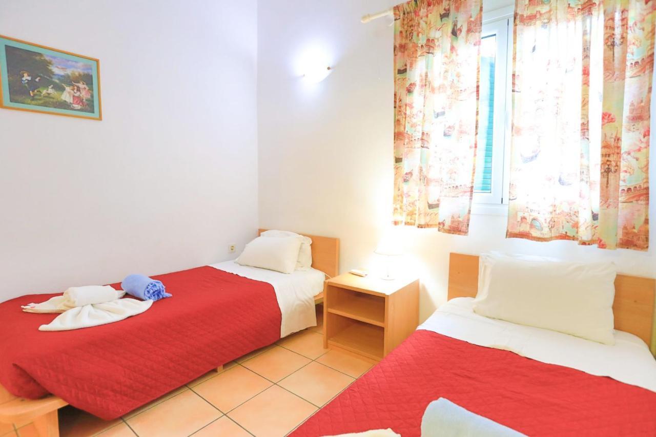 Kaminaki Dora Appartement Nisaki  Buitenkant foto